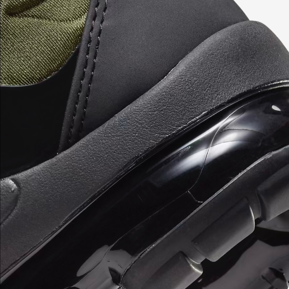 Vapormax Plus - image 7